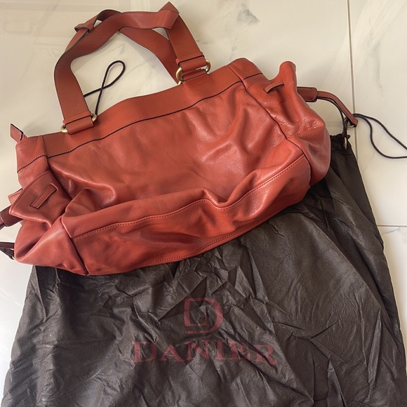 Danier leather shoulder bag - Picture 7 of 7